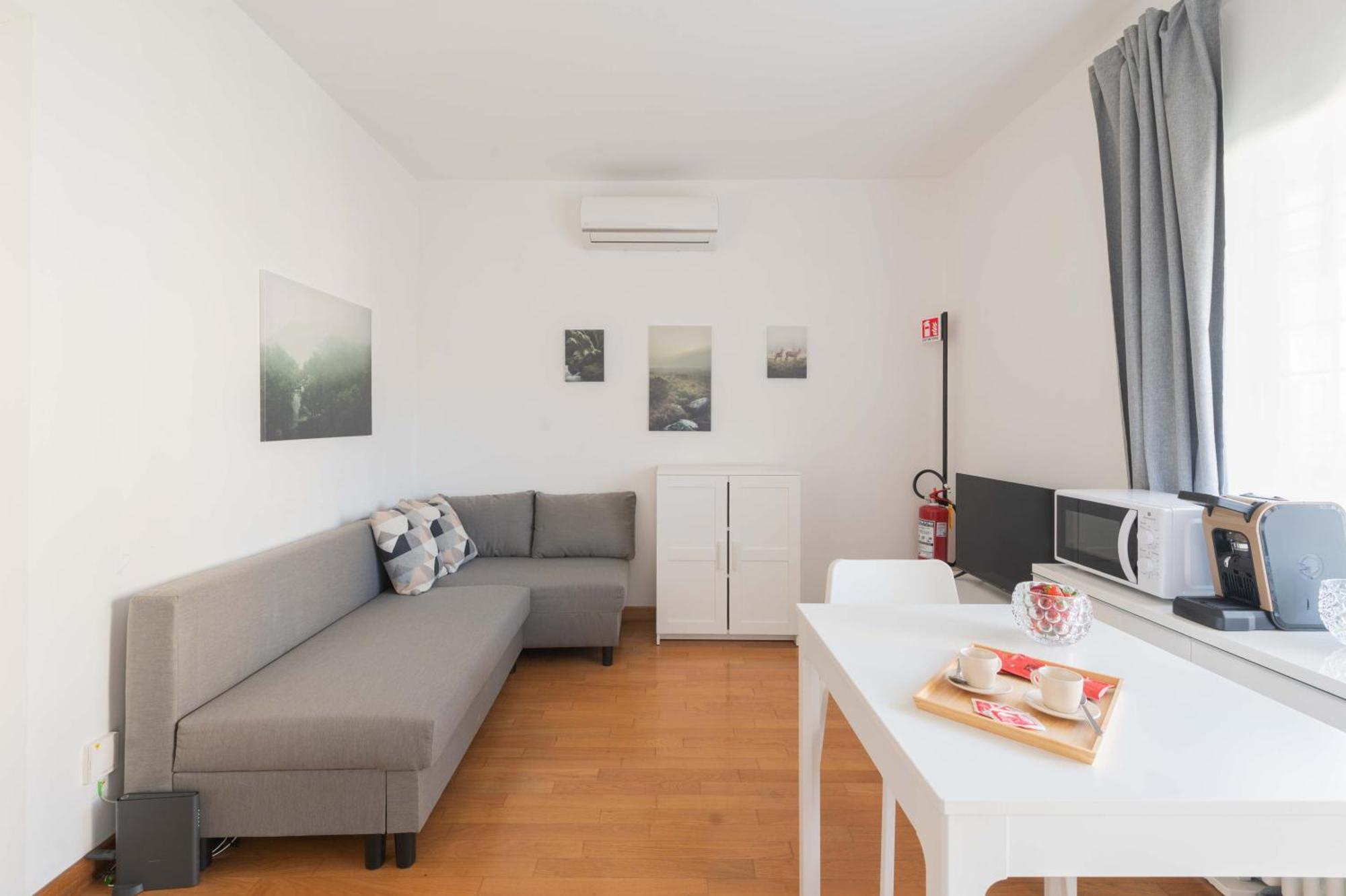 Loverhome Apartment 3 Rome Bagian luar foto