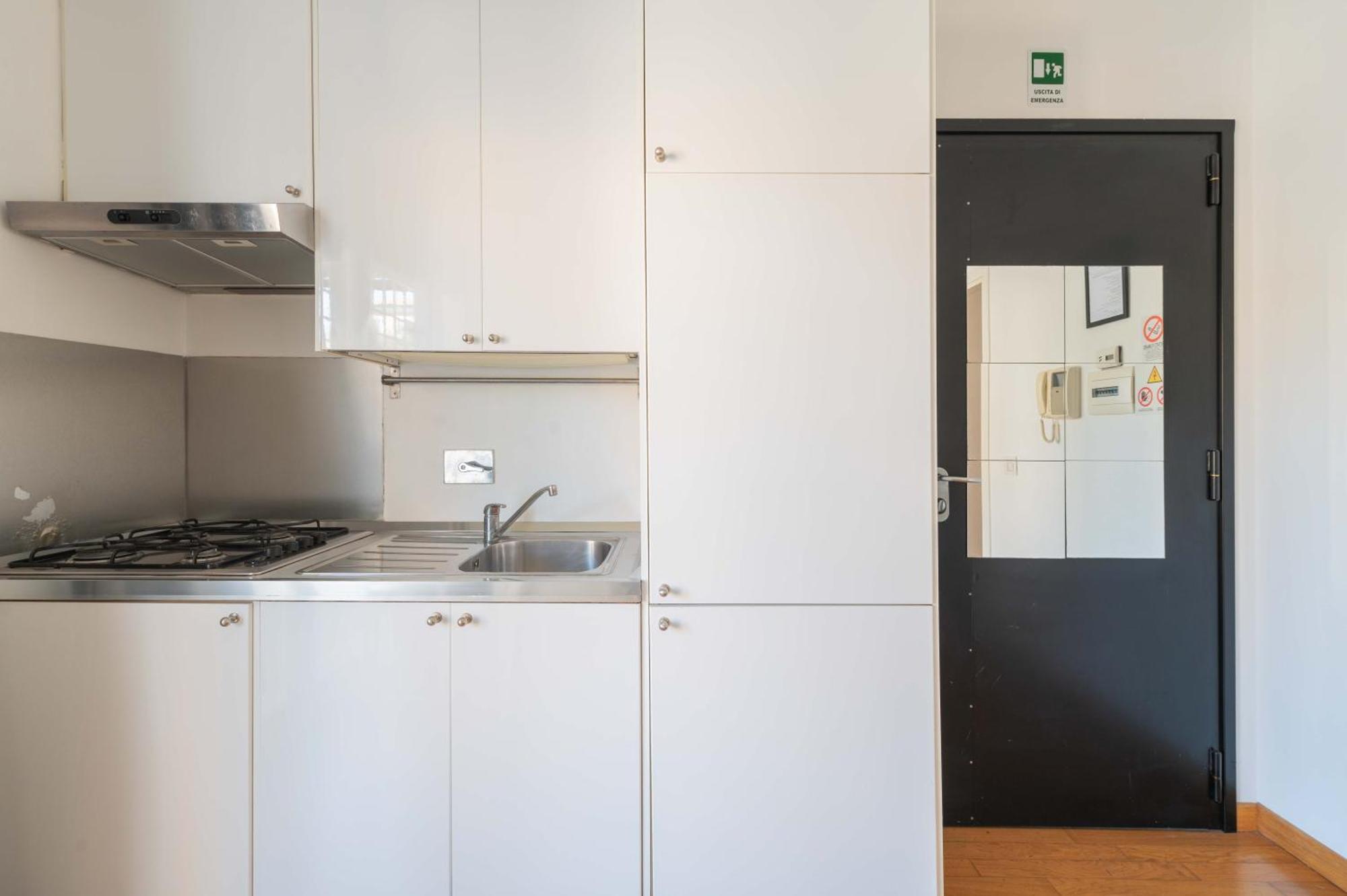 Loverhome Apartment 3 Rome Bagian luar foto
