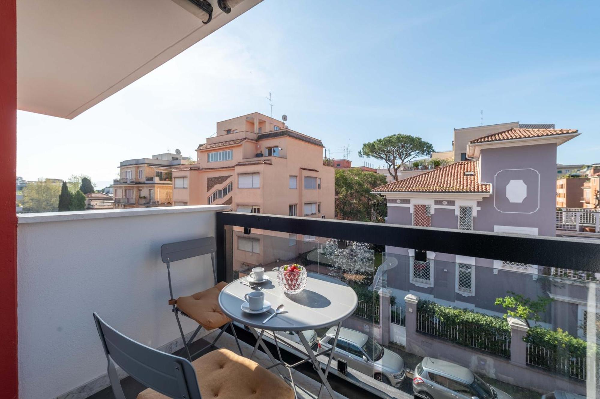 Loverhome Apartment 3 Rome Bagian luar foto